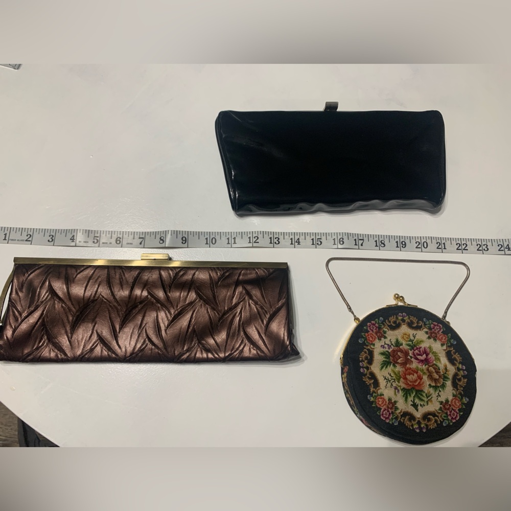 5 Vintage Purses 2 Rectangular 1 Round - image 2